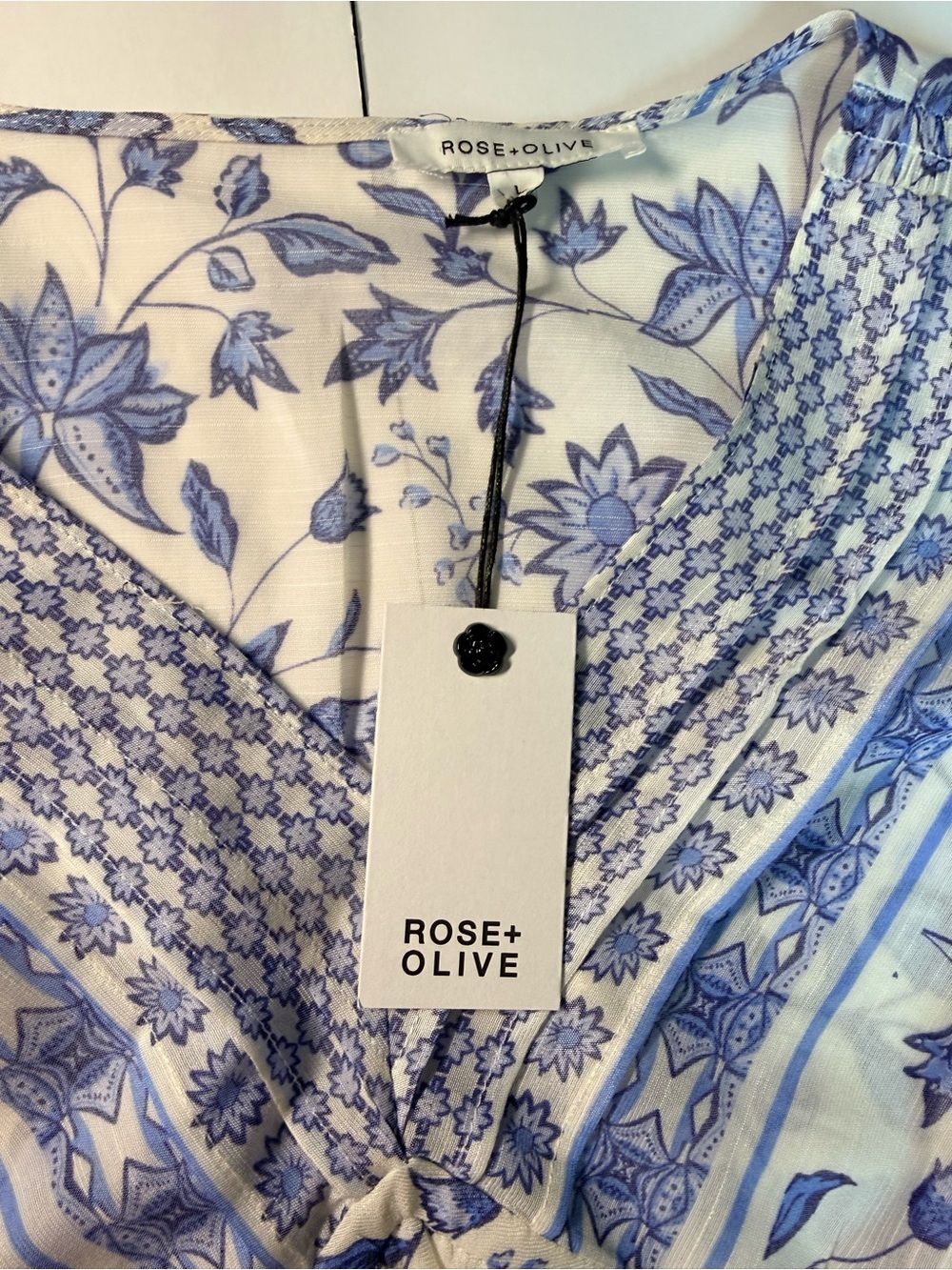 Rose & Olive Blue Floral Smocked Peplum Blouse NWT - Picture 6 of 6